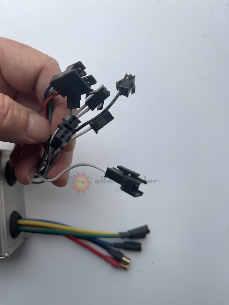 DUALTRON-THUNDER-CONTROLLER-A CONNECTORS